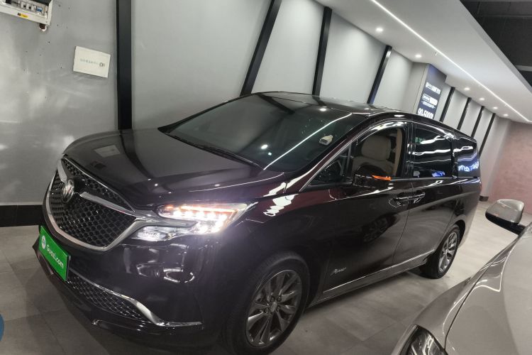 别克GL8 2021款 Avenir艾维亚 七座亲礼版车身外观4