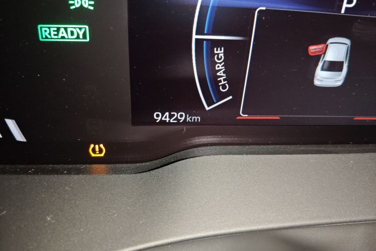 丰田 凯美瑞 2024款 双擎 2.0HE 精英版中控内饰15