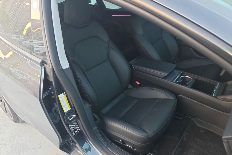 特斯拉 Model 3 2023款 后轮驱动版局部细节41