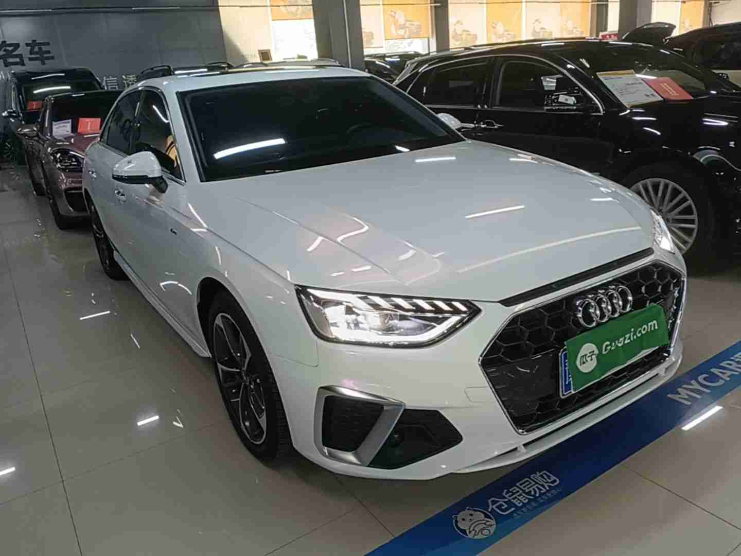 车辆右前45度外观展示