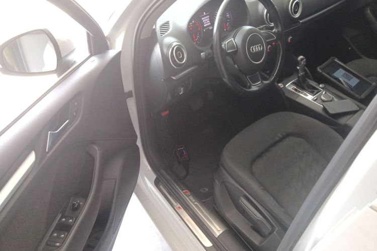 奥迪A3 2016款 Limousine 35 TFSI 进取型中控内饰20