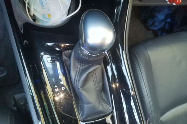 丰田 奕泽IZOA 2018款 2.0L 奕驰版 国VI中控内饰18