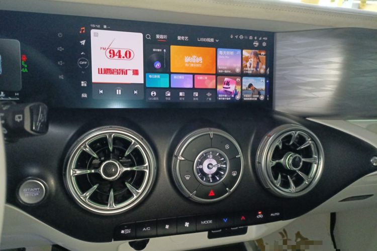 坦克300 2024款 2.0T 穿越者中控内饰16