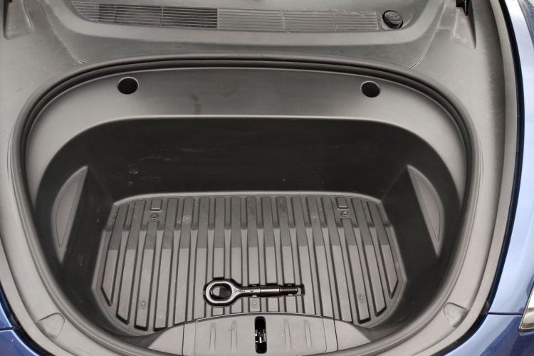 特斯拉 Model 3 2021款 标准续航后驱升级版局部细节24