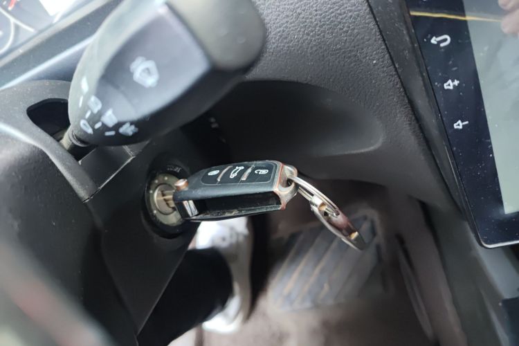 五菱汽车 五菱荣光V 2016款 1.5L标准型中控内饰7001