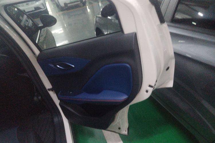 比亚迪 海鸥 2025款 305km 活力版中控内饰7006