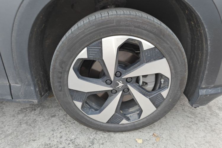 ARCFOX极狐 极狐 阿尔法T5(ARCFOX αT5) 2025款 520 PRO车身外观10