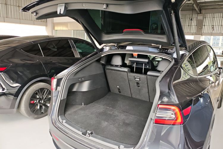 特斯拉 Model Y 2024款 后轮驱动版机舱底盘23