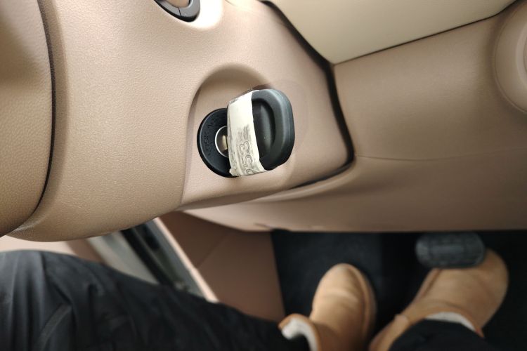 五菱汽车 宏光MINIEV 2025款 四门版 进阶款中控内饰11