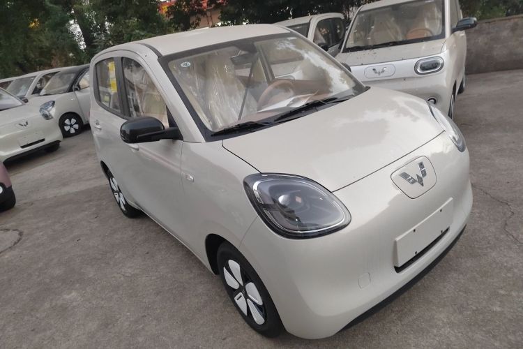 五菱汽车 宏光MINIEV 2025款 四门版 进阶款车身外观3