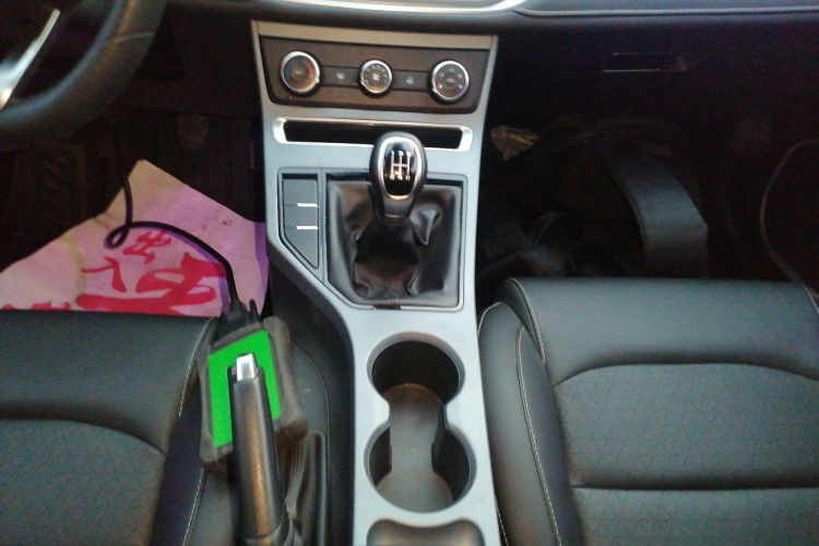 吉利汽车 帝豪 2021款 UP 1.5L 手动舒适型中控内饰18