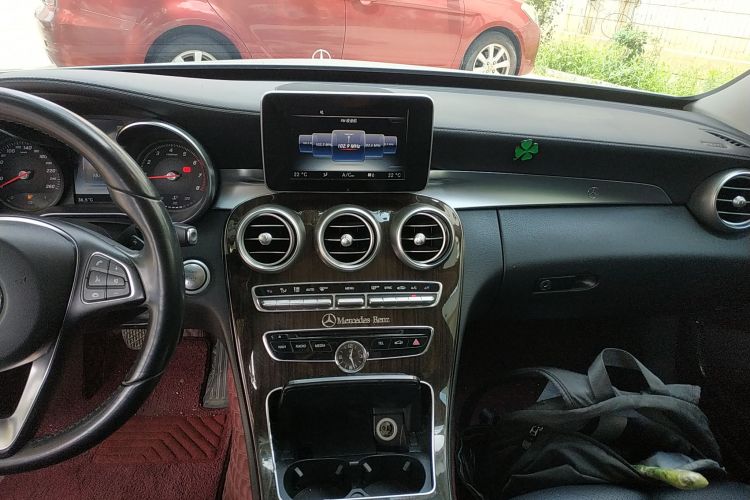 奔驰C级 2015款 C 200 L 4MATIC局部细节16