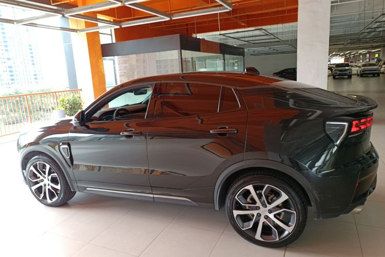 领克05 2020款 2.0TD 四驱劲Halo车身外观4