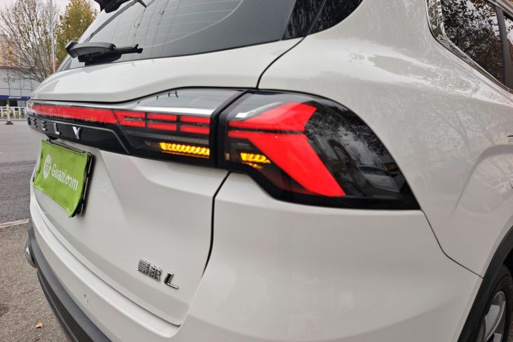 吉利汽车 豪越L 2024款 2.0T DCT尊贵型车身外观9