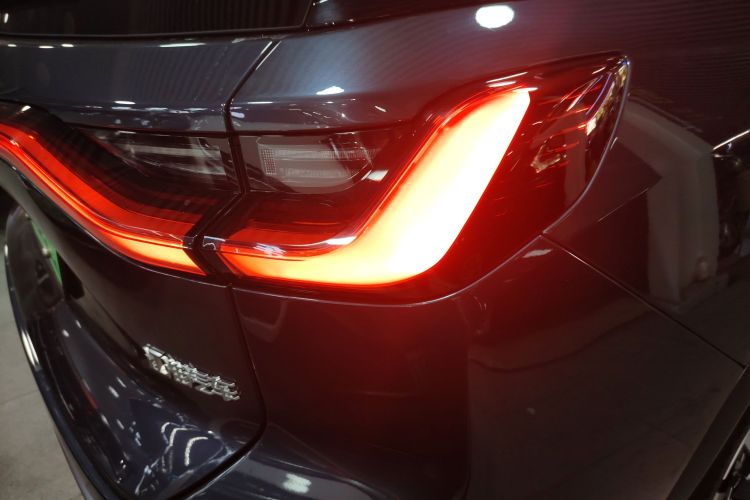 蔚来ES8 2020款 580KM 签名版 六座版车身外观6006