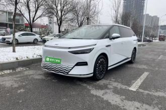 小鹏X9 2025款 740超长续航 Max