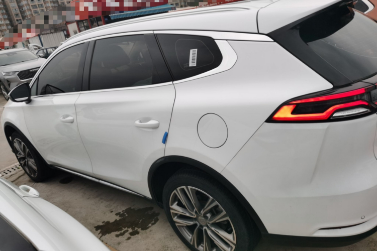 比亚迪 唐 2019款 2.0T 自动智联尊贵型 5座 国VI车身外观4