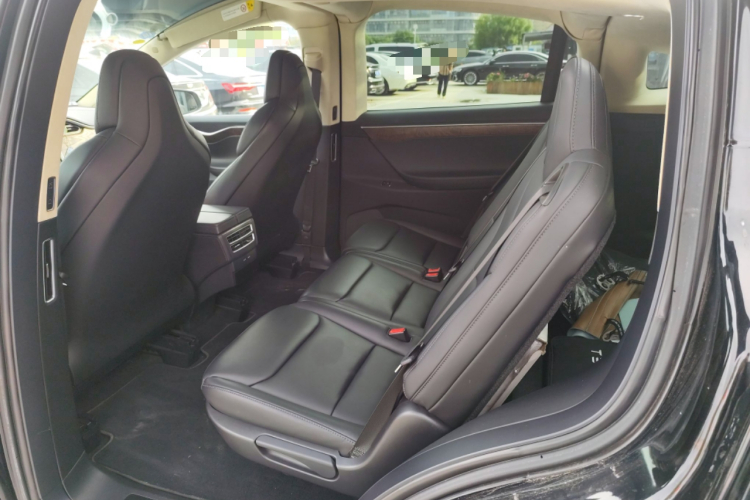 特斯拉 2016款 Model X 75D中控内饰21