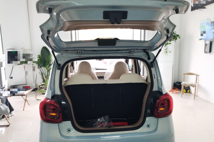 五菱汽车 宏光MINIEV 2025款 四门版 进阶款机舱底盘23