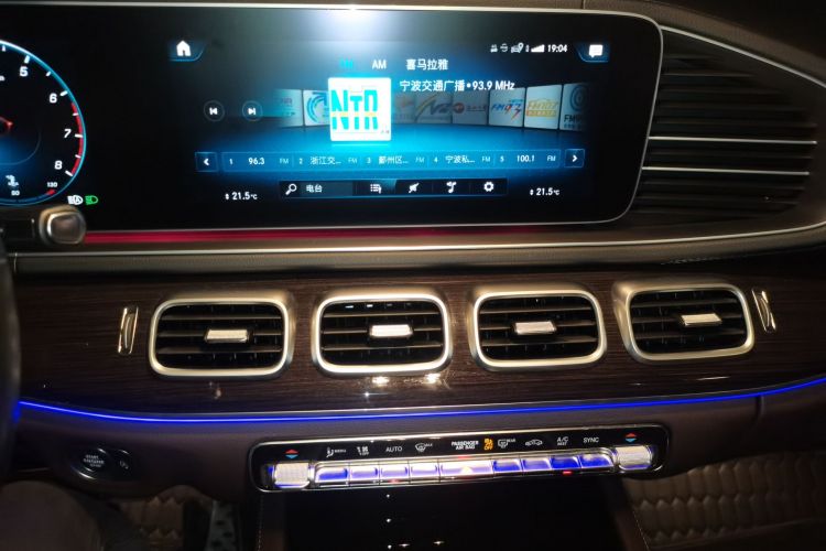 奔驰GLE 2022款 GLE 350 4MATIC 时尚型中控内饰16