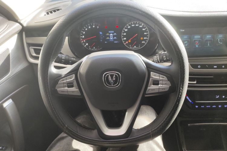 长安CS35PLUS 2019款 1.6L 手动畅联版局部细节13