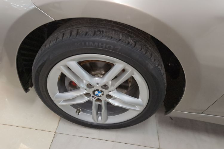 宝马1系 2020款 120i M运动套装车身外观6005