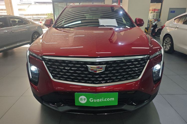 凯迪拉克XT4 2024款 28T 两驱尊贵型车身外观2