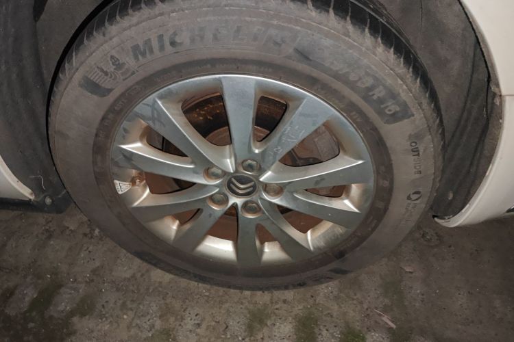 雪铁龙C5 2014款 1.6T 自动尊享型车身外观6007