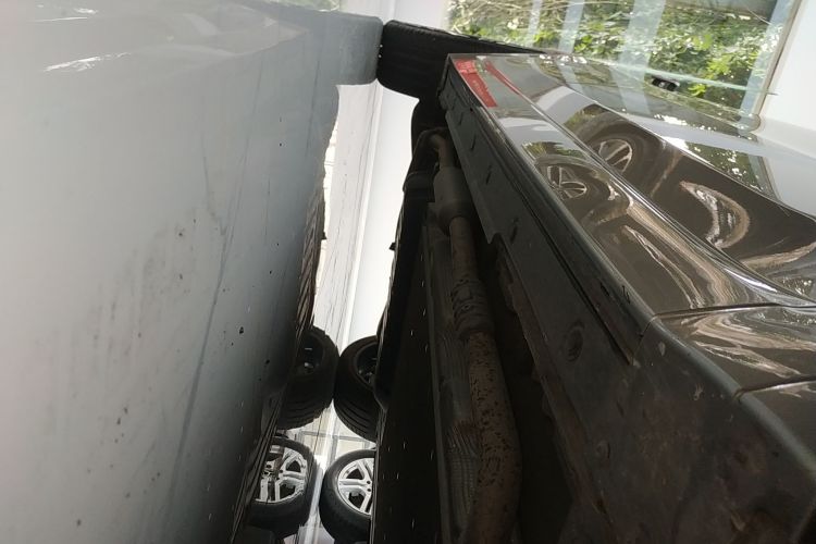 理想汽车 理想L9 2022款 Max机舱底盘29