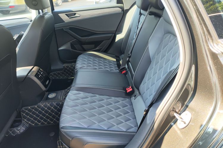 大众 速腾 2023款 300TSI DSG超越版中控内饰7004