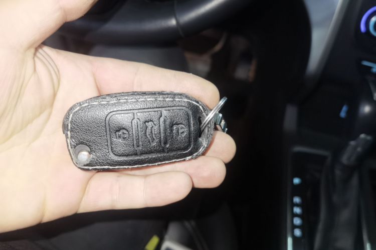 福特 翼虎 2017款 EcoBoost 245 四驱铂翼型中控内饰11