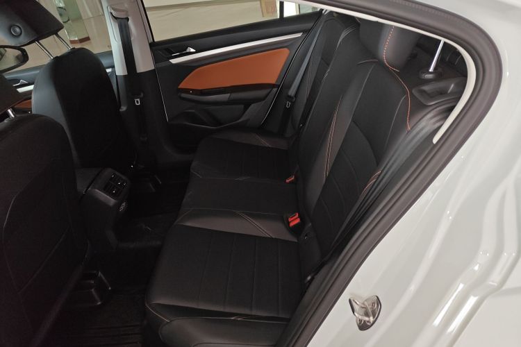 大众 宝来 2025款 200TSI DSG悦行PRO版中控内饰7004