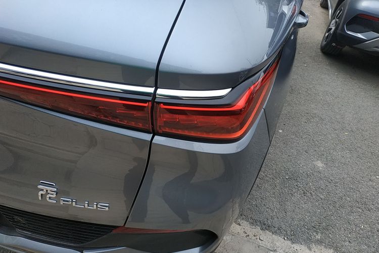 比亚迪 元PLUS 2022款 510KM 尊荣型车身外观9