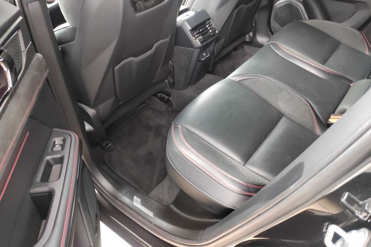 领克05 2020款 2.0TD 四驱劲Plus中控内饰21