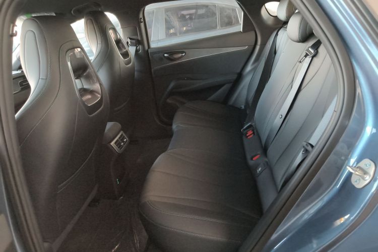 比亚迪 海豹06新能源 2024款 DM-i 80KM尊贵型中控内饰21