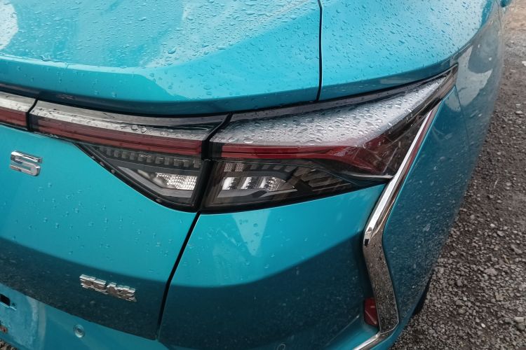 东风风神 奕炫 2020款 230T 自动炫目版车身外观6006