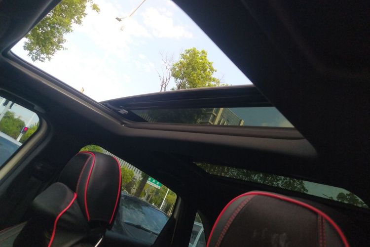 奔驰B级 2017款 B 200 动感型中控内饰22