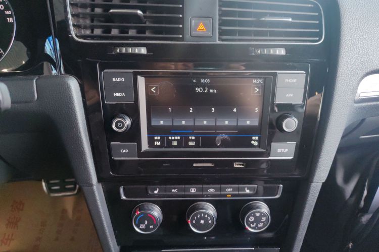 大众 高尔夫 2018款 280TSI 自动R-Line型中控内饰16