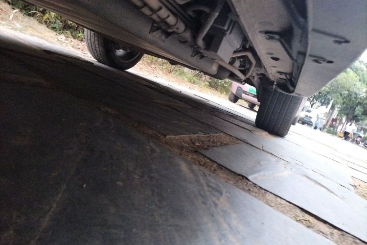 比亚迪 唐新能源 2017款 2.0T 全时四驱豪雅型 7座局部细节9004