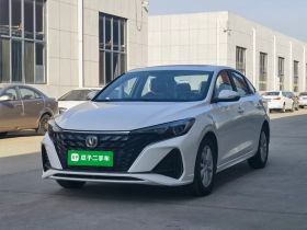长安 逸动 2025款 PLUS 1.5L 手动豪华版