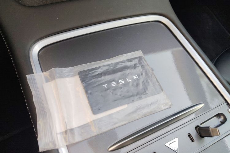 特斯拉 Model 3 2022款 Performance高性能全轮驱动版中控内饰11