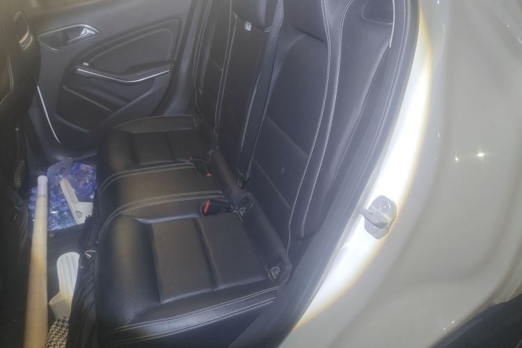 奔驰GLA 2016款 GLA 200 时尚型中控内饰21