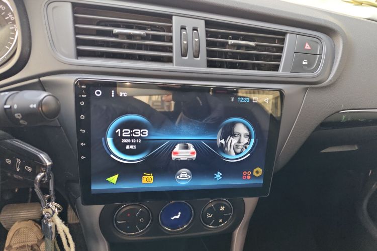 雪铁龙C3-XR 2015款 1.6L 自动先锋型中控内饰16