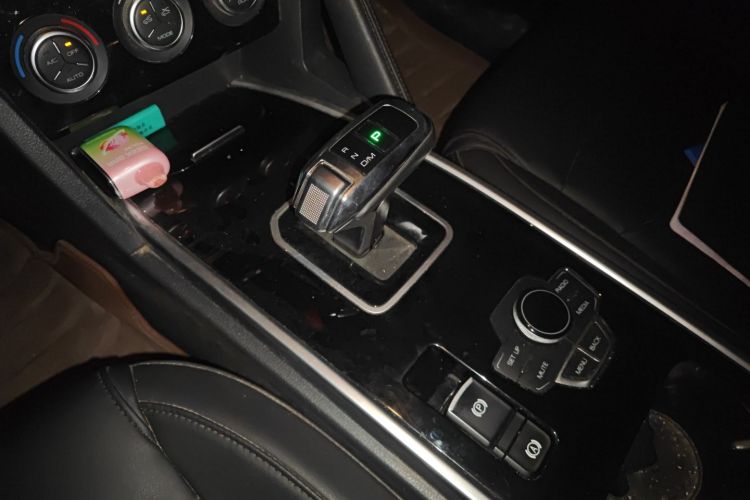 哈弗H6 2018款 红标 运动版 1.5T 自动两驱精英型中控内饰18