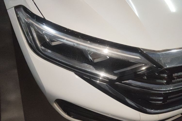 大众 速腾 2023款 300TSI DSG超越版车身外观8