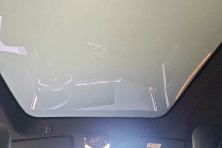 宝马iX 2023款 改款 xDrive40中控内饰22