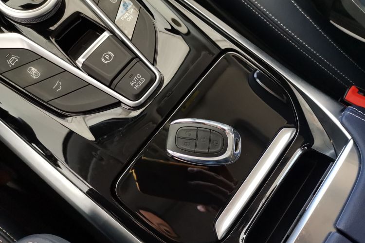 上汽大通MAXUS 大通G20 2020款 2.0T 汽油自动智尊版中控内饰7001