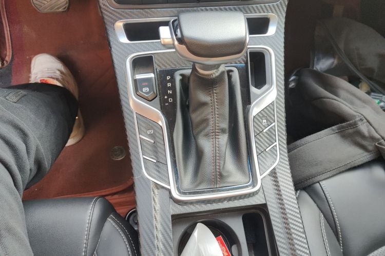 吉利汽车 帝豪 2019款 领军版 1.5L CVT向上互联型 国V局部细节18