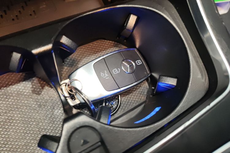 奔驰C级 2020款 改款 C 260 L 运动版中控内饰7001