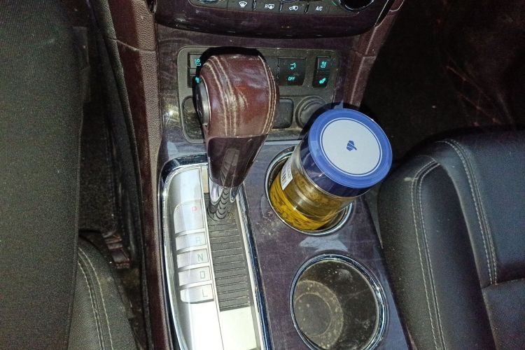 别克 昂科雷 2014款 3.6L 四驱智享旗舰型中控内饰18